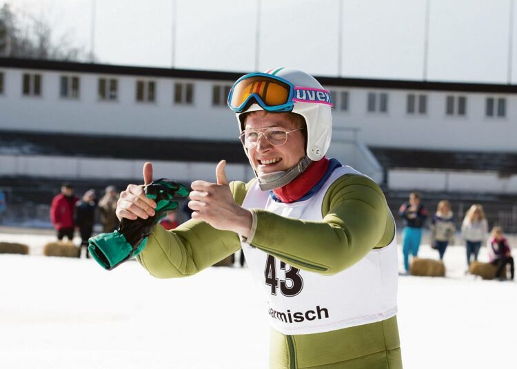 Taron Egerton on yleisön rakastama Eddie ”the Eagle” Edwards.