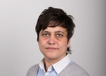 Silvia Modig moittii kovin sanoin hallituksen esittämiä tiukennuksia perheenyhdistämiseen.