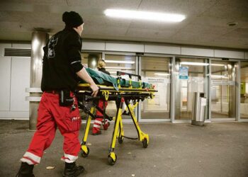 Sote-uudistuksen murroskausi kestää vuosia, jonka aikana potilas- ja asiakasturvallisuusriskit kasvavat. Se lisää valvonnan tarvetta. Kuvassa Meilahden sairaalan päivystyspoliklinikka Helsingissä.