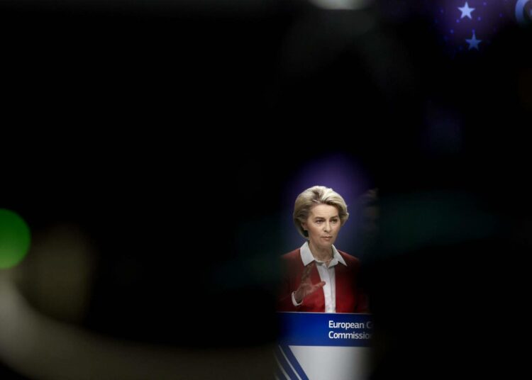 EU:n komission puheenjohtaja Ursula von der Leyen.