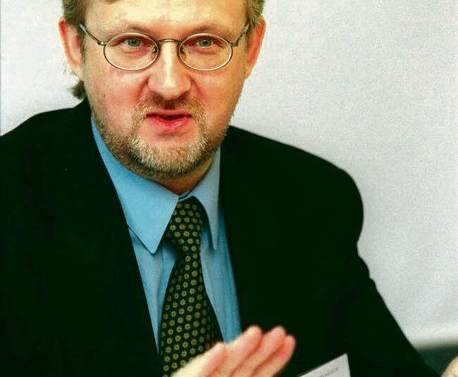 Ilkka Ruostetsaari muistuttaa, että vastikkeetonta rahaa ole.