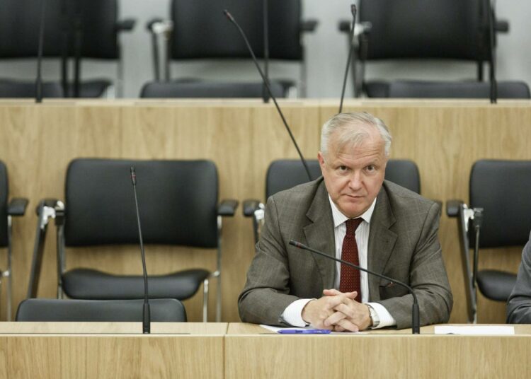 Elinkeinoministeri Olli Rehnin (kesk.) pitäisi tiistaina ilmoittaa, toteutuuko Hanhikiven ydinvoimalaitos vai ei?
