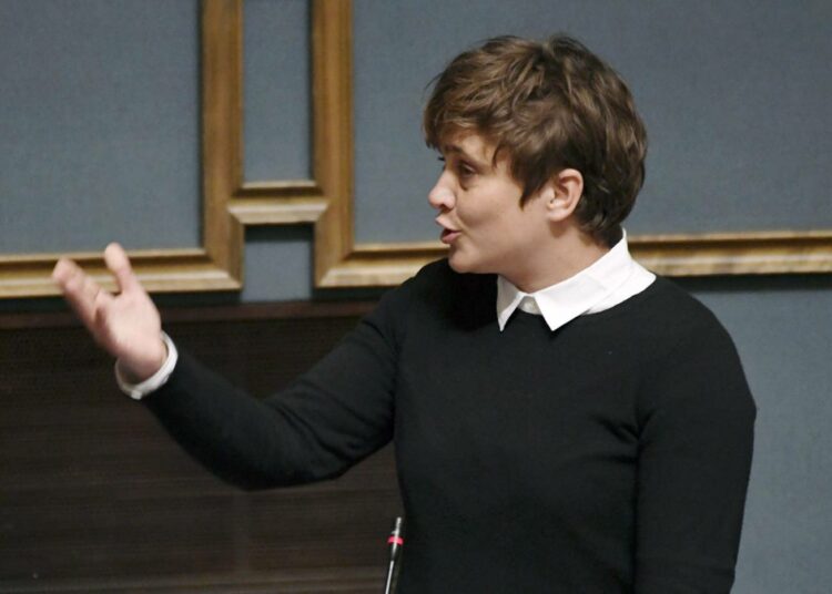Silvia Modig eduskunnan kyselytunnilla marraskuun alussa.