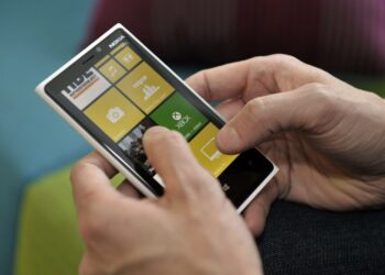 Nokia myi vuoden 2012 viimeisellä neljänneksellä 4,4 miljoonaa Lumia-puhelinta.
