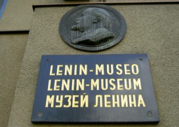 Lenin-museo on Neuvostoliiton historiaan keskittynyt erikoismuseo.