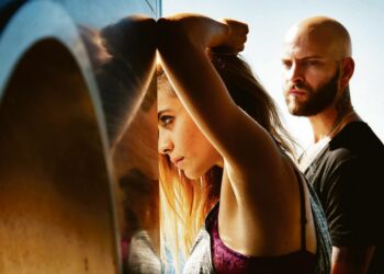 Greta Scarano ja Alessandro Borghi ovat rakastavaisia tavallista dramaattisempien tähtien alla.