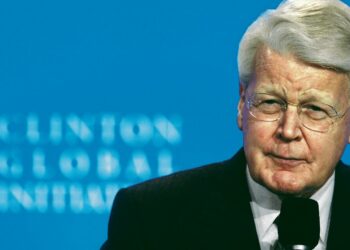 Islannin presidentti Olafur Ragnar Grimsson ei suostunut vahvistamaan Icesave-korvauksia.