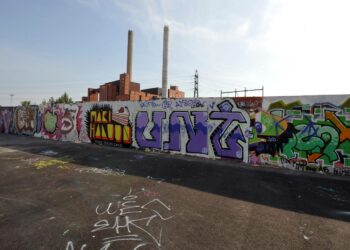 Helsinki sai ensimmäisen laillisen graffitiaitansa Suvilahteen 2009, kun valtuusto äkkäsi graffitien kuuluvan kaupunkikulttuuriin.
