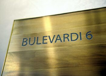 Työntäyteiset sovittelupuhteet jatkuvat valtakunnansovittelija Esa Longan toimistossa Helsingin bulevardilla.