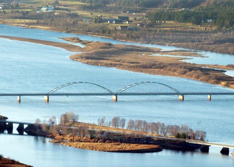 Aavasaksan silta.