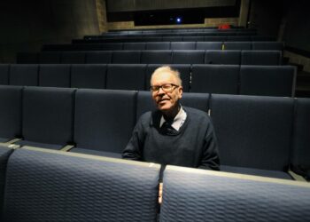 – Elokuvien kautta minä nuuhkin historian ominaislaatua ja tilanteita, Peter von Bagh sanoi viimeiseksi jääneessä Kansan Uutisten haastattelussaan.
