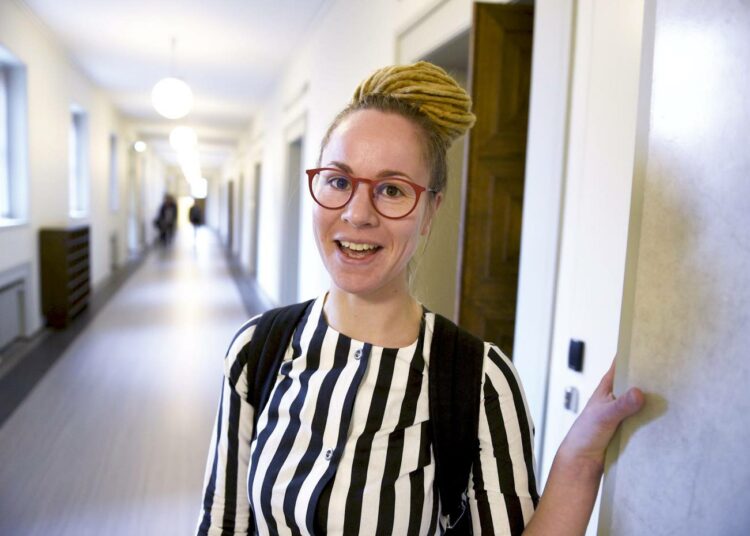 Hanna Sarkkinen.