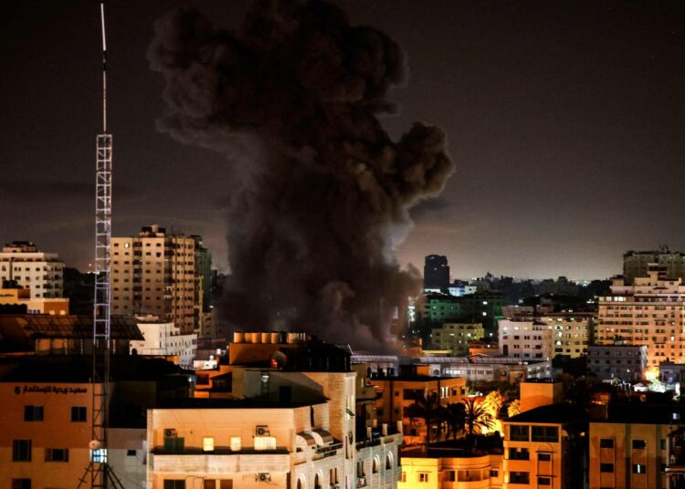 Israel on jatkanut Gazan pommittamista.
