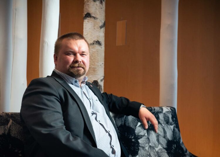 Jouni Jussinniemi edustaa Pyhäsalmen kaivoksessa noin 200:aa.