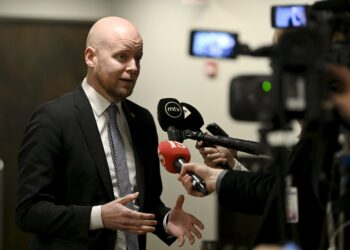 Vasemmistoliiton eduskuntaryhmän puheenjohtaja Jussi Saramo hakee jatkokautta eduskuntavaaleissa Uudeltamaalta.