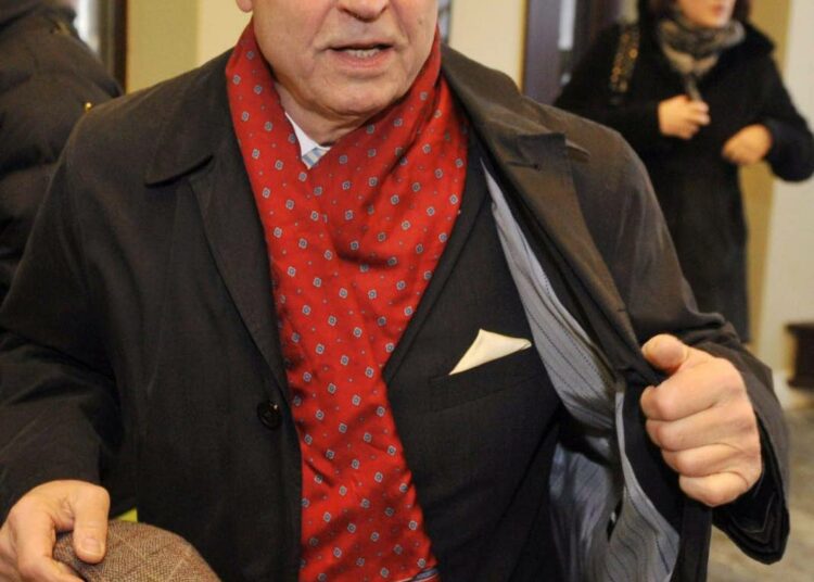 Pertti Salolainen.