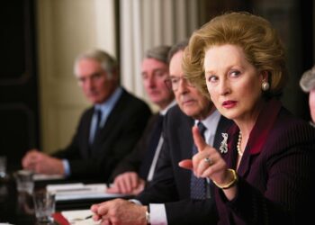 Meryl Streep on Rautarouvan päähenkilö Margaret Thatcher, ”hallituksen ainoa äijä”.