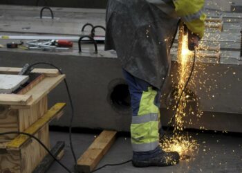 Vaikka työntekijätehtävissä suhtaudutaan koulutukseen myönteisesti, monikaan ei usko pääsevänsä työnantajan tarjoamaan koulutukseen.