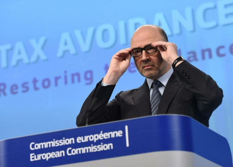 Komissaari Pierre Moscovicin mukaan veronkierron vuoksi miljardien eurojen verot jäävät joka vuosi saamatta.