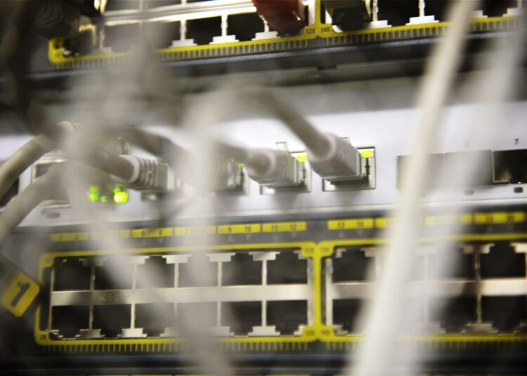 Oikeuskansleri Tuomas Pöysti ottaisi suojelupoliisin tehtävät ja valtaoikeudet tarkasteluun 2–3 vuoden päästä. Tiedustelulakien piti olla keskiviikkona eduskunnan ensimmäisessä käsittelyssä.