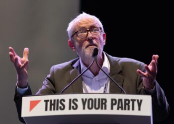 Jeremy Corbynin poliittinen ura on rakentunut ruohonjuuritason liikkeiden varaan.