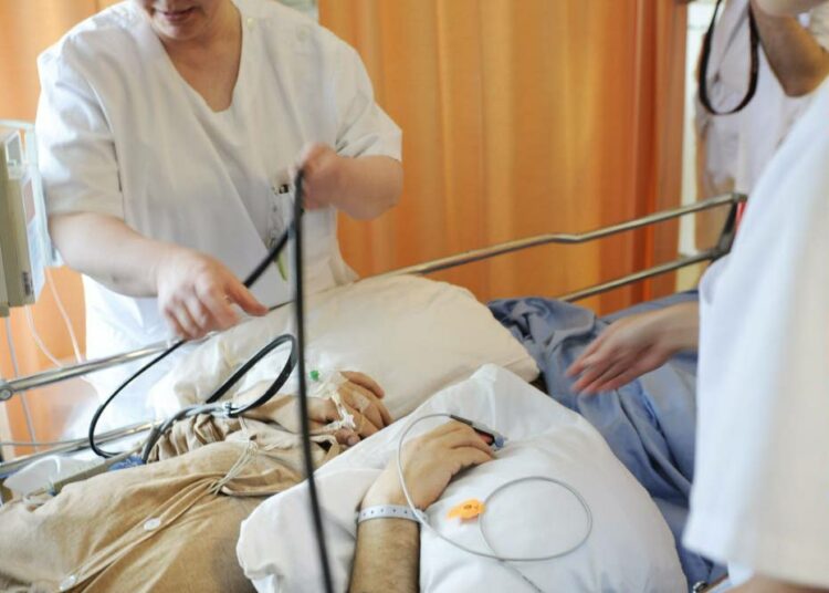 Tehy ja Kunnallinen työmarkkinalaitos (KT) ovat niin kaukana toisistaan, ettei riitaan ole luvassa sopua ennen Tehyn torstaina alkavaa ylityö- ja vuoronvaihtokieltoa.