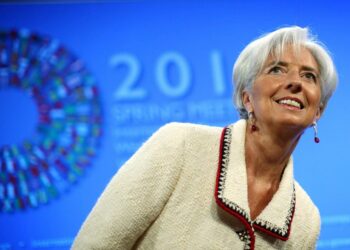 Kansainvälisen valuuttarahaston (IMF) pääjohtaja Christine Lagarde puhui maanantaina kireän talouspolitiikan haittavaikutuksista.