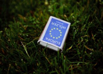 EU-maiden rahoja ei voida sijoittaa EVM:n kautta osakkeina kriisipankkeihin ainakaan vielä.