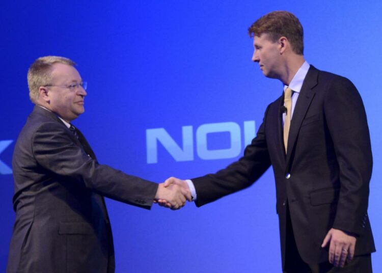 Stephen Elop ja Risto Siilasmaa Nokian tiedotustilaisuudessa tiistaina 3. syyskuuta.