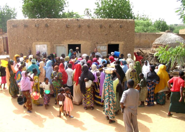 Sekä syntyvyys että äitiyskuolleisuus kuuluvat Nigerissä maailman korkeimpiin.