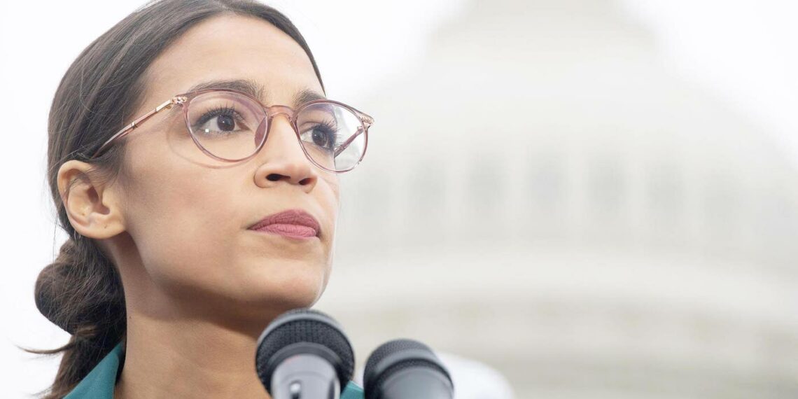 Alexandria Ocasio-Cortez uusi edustajainhuoneen paikkansa helposti.