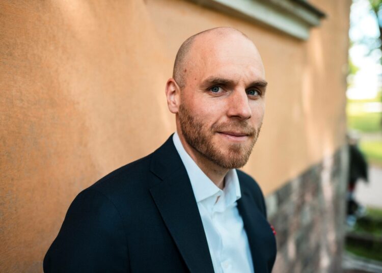 Timo Furuholm.