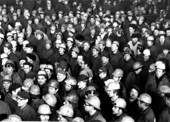 Turkulaiset metallityöläiset kokoontuivat joukolla helmikuussa 1971.