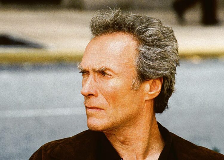 Clint Eastwood näyttelee ohjaamassaan trillerissä huippuluokan murtovarasta, joka keikallaan sotkeutuu maan mahtavimpien salajuoneen.
