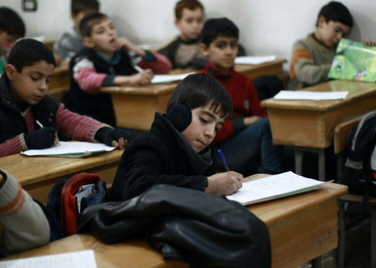 Syyrian lapsilta on riistetty yksi heidän tärkeimmistä oikeuksistaan, oikeus koulutukseen, sanoo Pelastaa Lapset kannanotossaan.