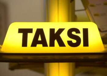 Hallitus vaikuttaa erimieliseltä taksiliikenteen uudistuksesta.
