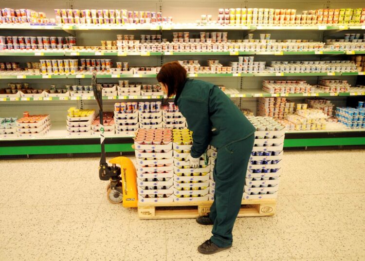 Vähittäiskaupan osa-aikaisista työntekijöistä 67 prosenttia haluaisi kokoaikatyön.