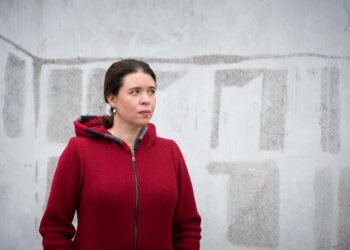 Nyt olisi jo korkea aika hahmottaa, että ympäristö ei ole sektorikysymys, vaan kaikkea yhteiskunnallista toimintaa määrittävä megatrendi, sanoo Anna Kontula.