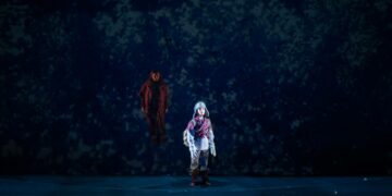 Kuvassa Sara Margrethe Oskal ja Mariella Labba.