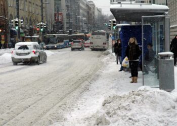 Tampereen Infra vastaa muun muassa katujen kunnossapidosta.