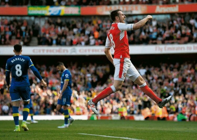 Taiteesta ja urheilusta löytyy paljon yhdistäviä elementtejä. Kuvassa Arsenalin keskikenttäpelaaja Aaron Ramsey.