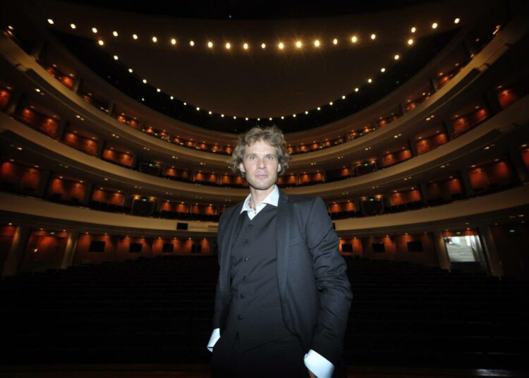 Kenneth Greve on toiminut Kansallisbaletin taiteellisena johtajana vuodesta 2008 saakka.