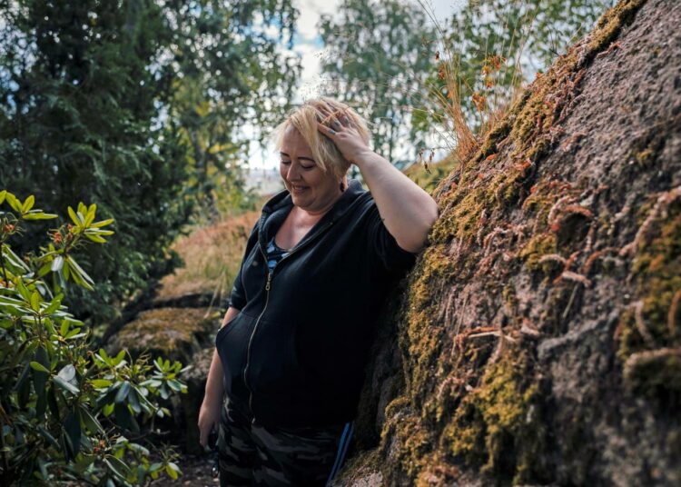 Tii Judén on kulkenut vaiherikkaan matkan päihdemaailmasta asunnottomuuden kokemusmentoriksi. Avomiehen yliannostus oli hänelle trauma, johon ei kuitenkaan liittynyt häpeää.