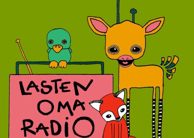 Lasten oman radion apulaiset vasemmalta Melwin, Kettu Kohonen ja Tasawatti.