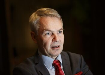 Katseet kohdistuvat valtion omistajaohjauksesta vastaavaan ministeri Pekka Haavistoon.