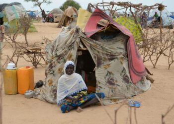 Nigeriasta naapurimaahan Nigeriin paennut nainen Assagan pakolaisleirissä syyskuussa.