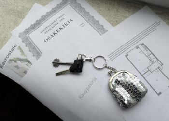 STTK:n Jukka Ihanus kyseenalaistaa kokoomuksen eduskuntaryhmän esityksen asuntokaupan varainsiirtoveron poistamista ja sen kompensoimista rajaamalla vastaavasti oman asunnon myyntivoiton verovapautta.