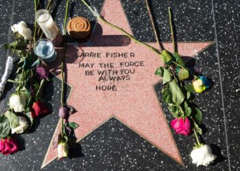Kirjoittaja oppi fanittamaan Carrie Fisheriä viime vuonna. Kuvassa Carrie Fisherille tehty väliaikainen tähti Hollwoodin Walk of Famella.