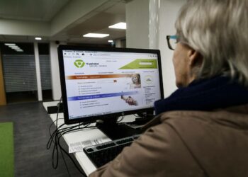 Työtön on tavattava työttömyyden alussa kasvotusten, vaatii SAK.