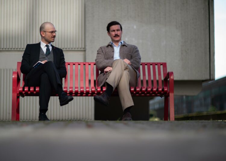 Timo R. Stewartia haastatteli KU:n politiikan toimittaja Toivo Haimi.